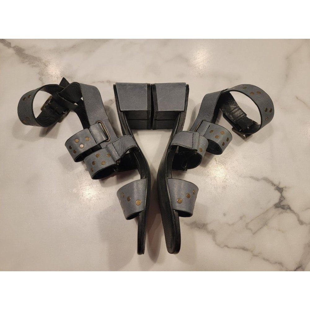 Kelsi Dagger Size 6 Womens Sandals Brooklyn Seabring Gray Leather City Shoes - Picture 3 of 7